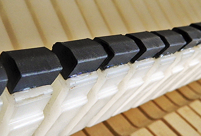 Réparation du diapason d'un clavier Fender Rhodes